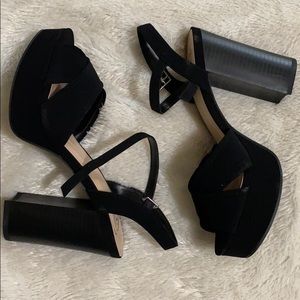 Black platform heals